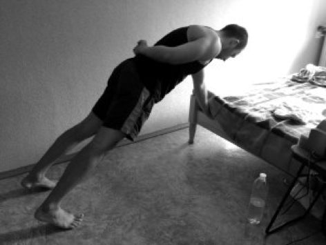 10 Dritte per padroneggiare il Perfect One-Arm Push-Up