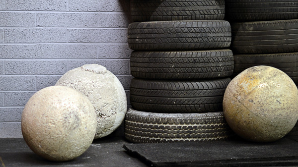 Monster Garage Gym: Dieci kg di me**a in un sacchetto da cinque chili