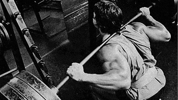 Squat a 20 ripetizioni tra “mito” e realtà